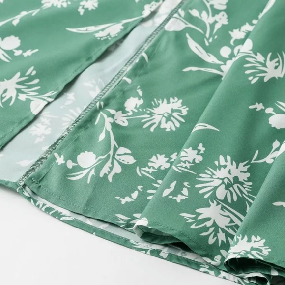 SOLD OUT - Picture 7 of 8